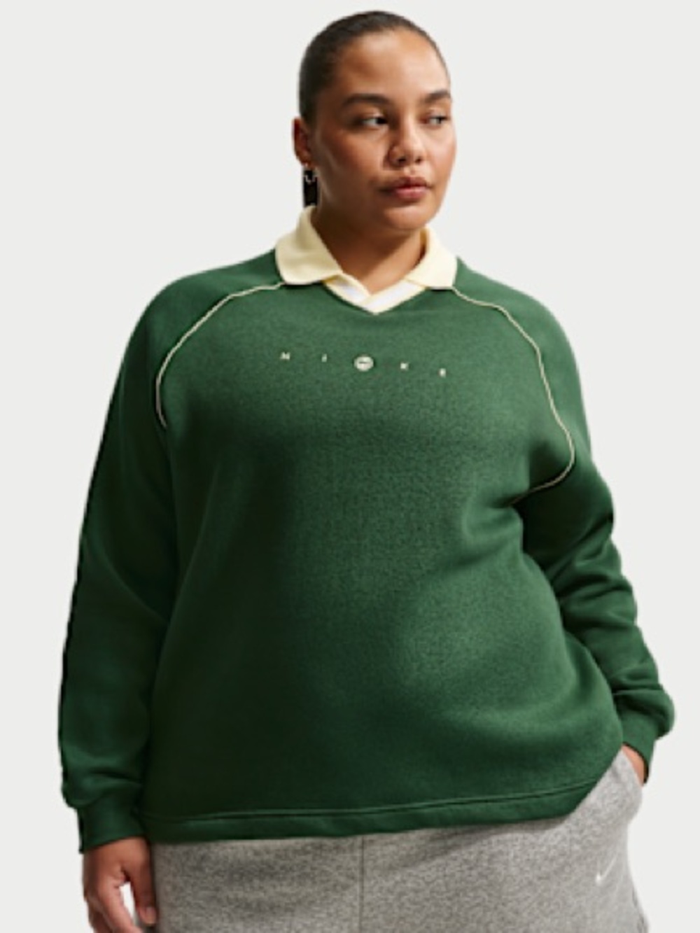 Nike Sportswear Phoenix Fleece
Women's Oversized Graphic Polo Top 3X